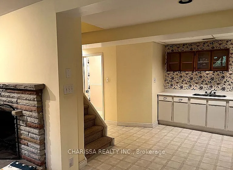 1238 Donlea Cres #BASEMENT — Photo 8