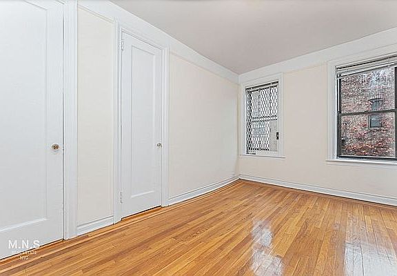 4th image of 20 Seaman Ave APT 4K