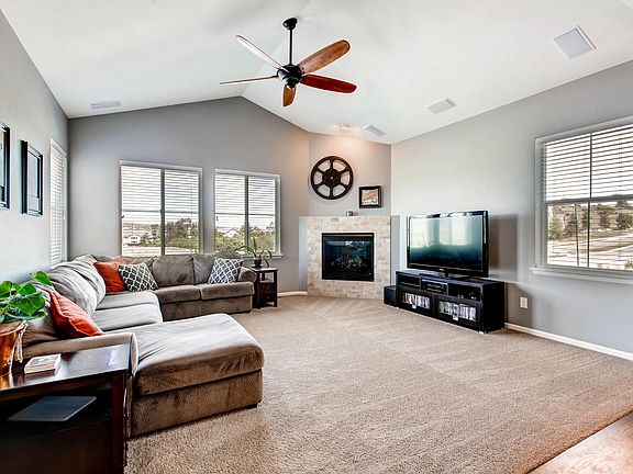 Open Floor Plan!