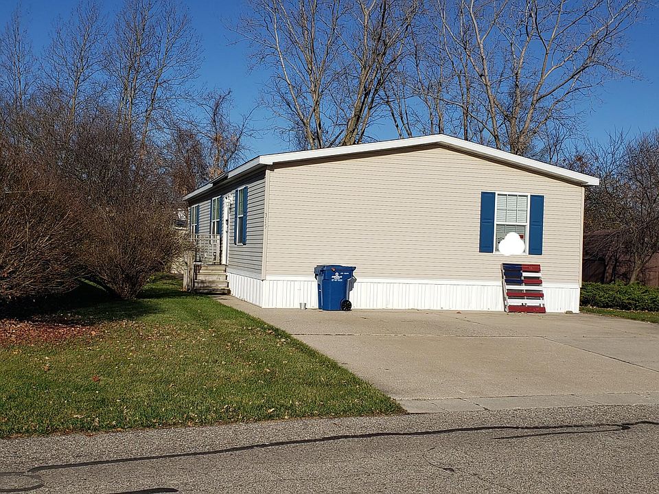 315 Valley Oak Dr, Coopersville, MI 49404 Zillow