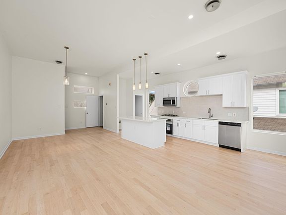 5th image of 5632 Kiam St Unit C