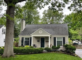 4007 Alton Rd, Saint Matthews, KY 40207