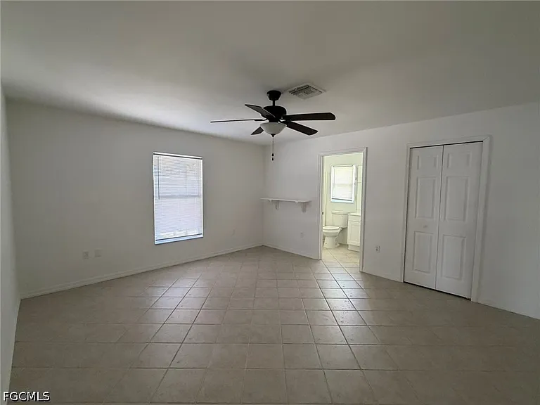 1424 NE 13th Pl — Photo 12