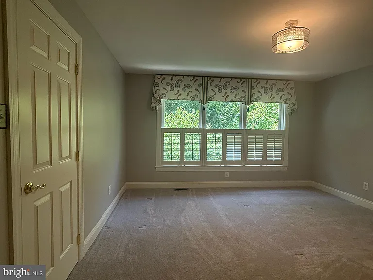 1714 Hickory Hill Rd — Photo 29