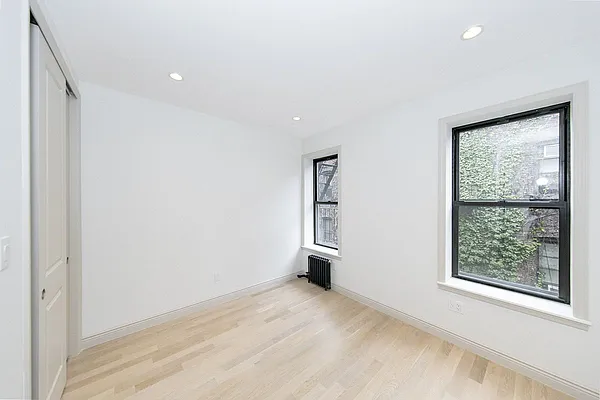 Rented by Voro New York | media 13