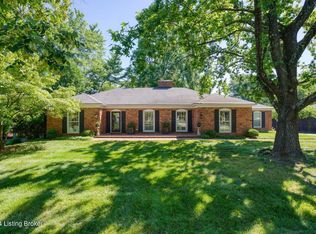 2009 Starmont Rd, Riverwood, KY 40207