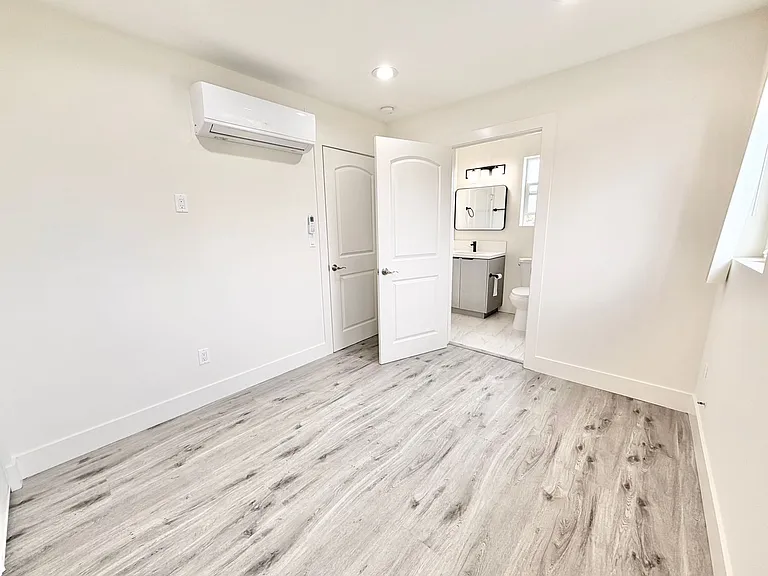 138 W 93rd St — Photo 13