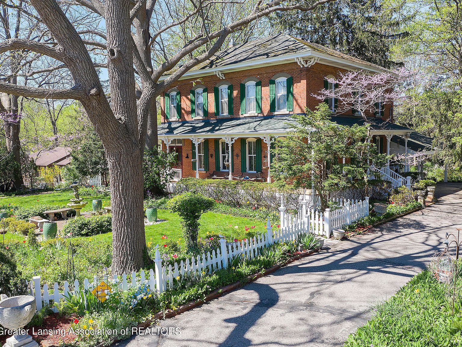 3833 Dobie Rd, Okemos, MI 48864 Zillow