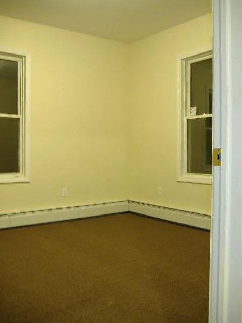 227 Alder St — Photo 3