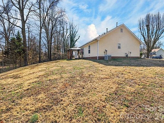 5th image of 7124 Rumple Rd