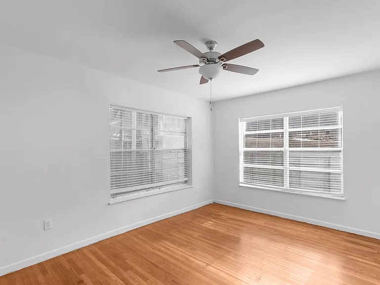 Oakmont Apartments — Photo 49