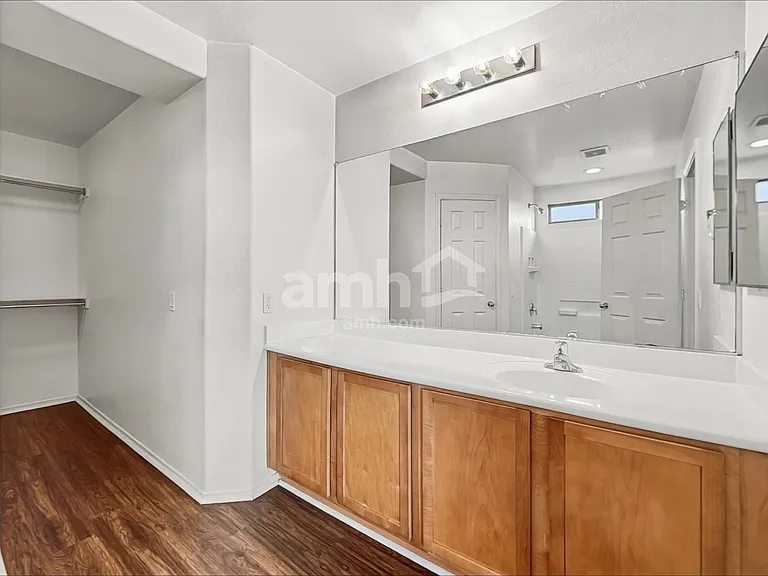 5128 W Shumway Farm Rd — Photo 13