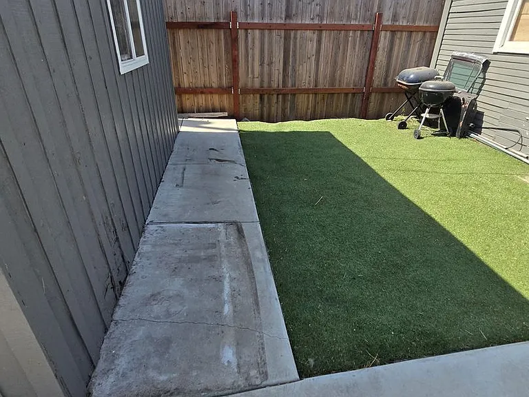 Normal Heights Recessed Studio w/ Solar + Private Gated Yard — Photo 13