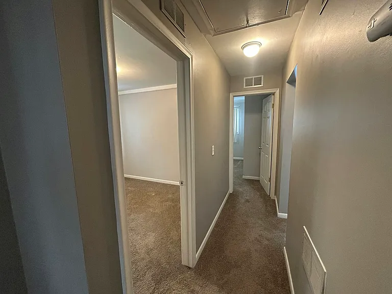 4471 Croissant St — Photo 15