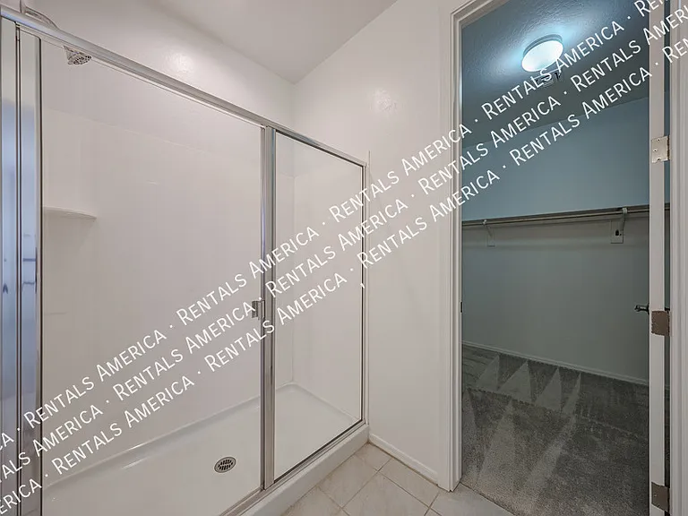7513 W Illini St — Photo 33
