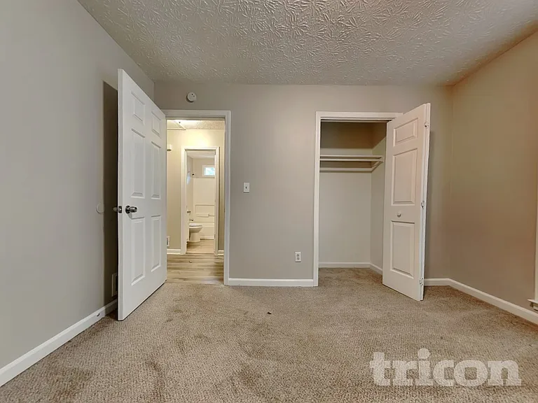 40 Fair Ridge Ct — Photo 13