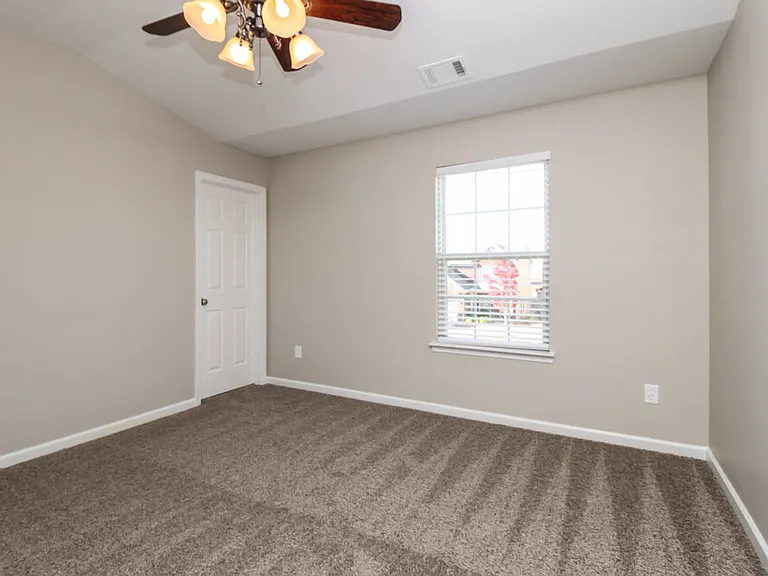 5005 Amethyst Dr — Photo 17