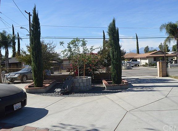 2nd image of 7461 Lynwood Way
