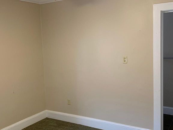 4th image of 106 N Main St #4