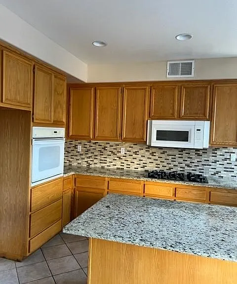 15755 Roan Rd — Photo 12