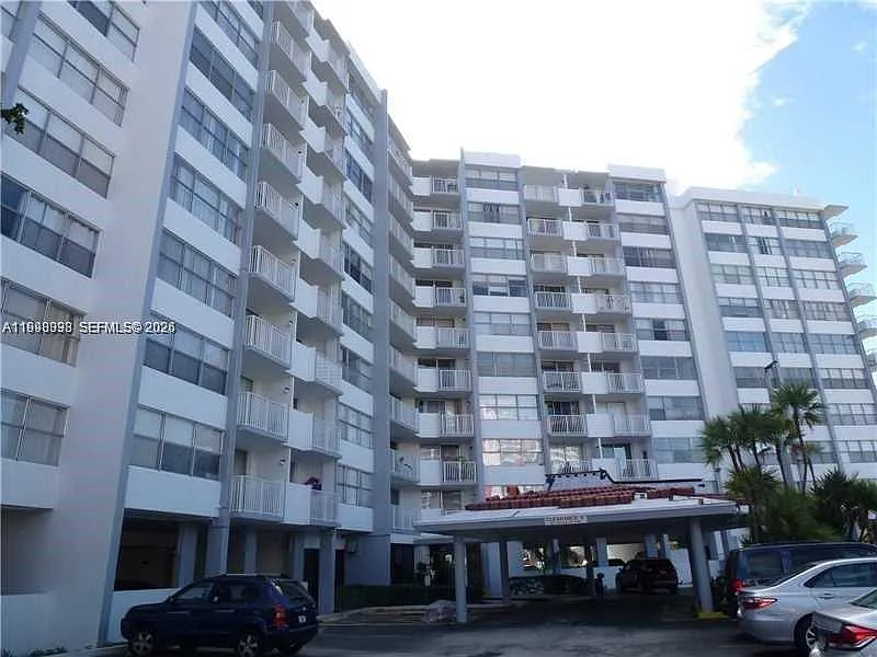 1300 NE Miami Gardens Dr #616E