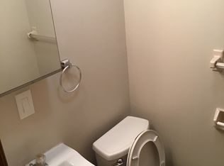 972 Grayson Dr #972, Springfield, MA 01119