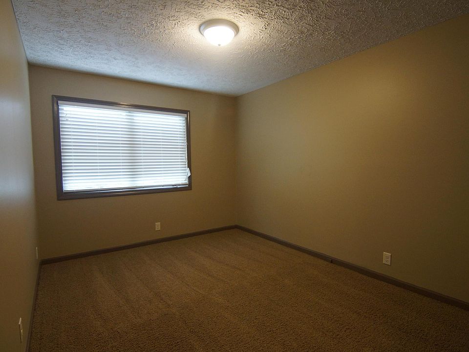 2nd image of 1518 D St APT 3