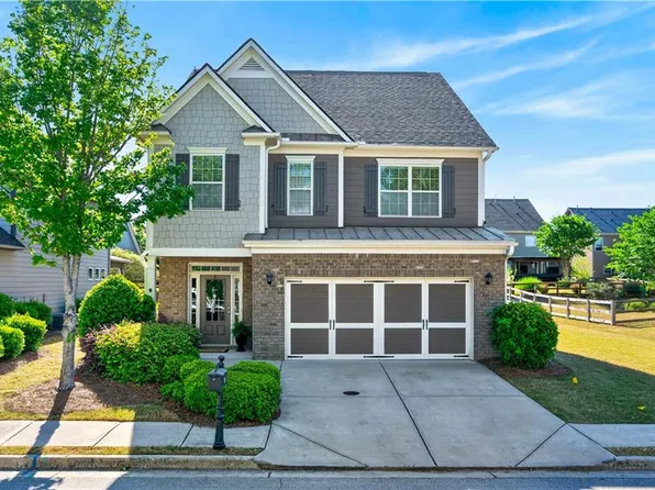 6837 Big Sky Dr, Flowery Branch, GA 30542