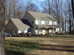 533 Charlestown Rd, Hampton, NJ 08827