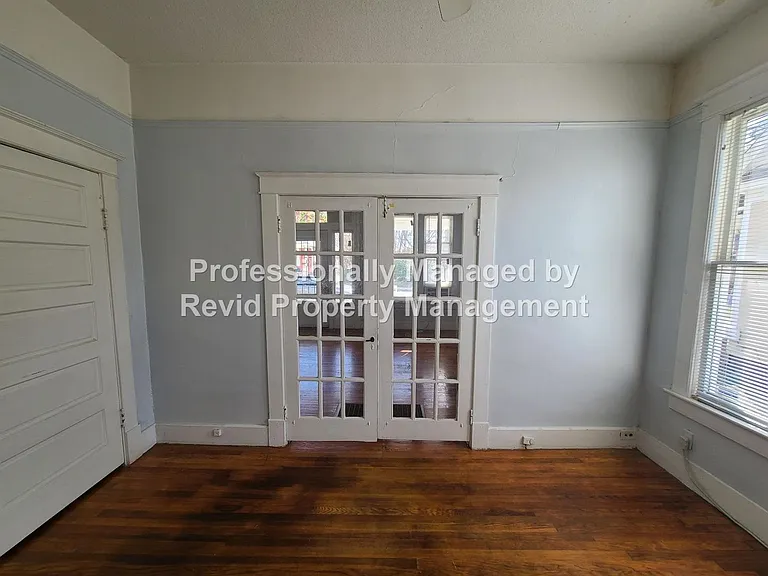 2164 Harbert Ave W — Photo 9
