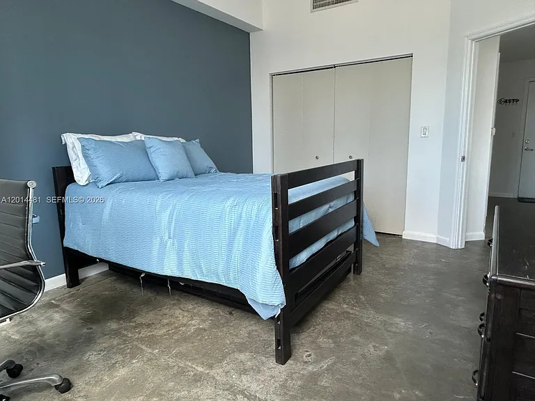 131 NE 2nd Ave #3202 — Photo 3