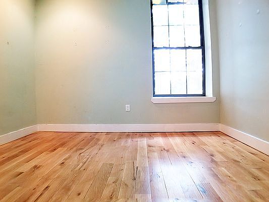 4th image of 860 Greene Ave #2B