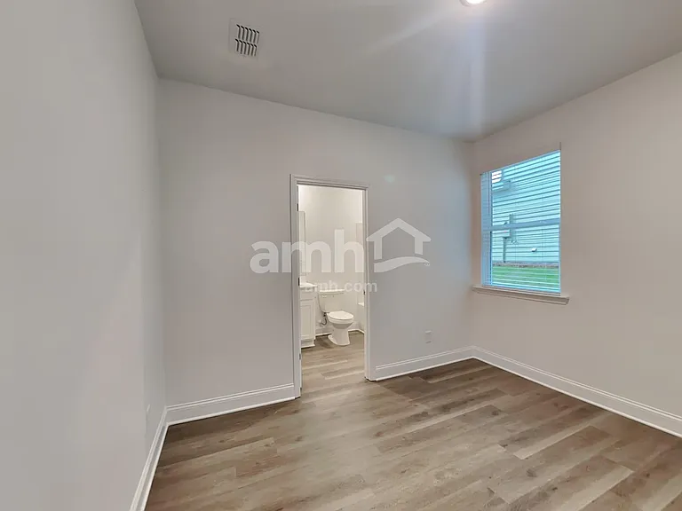 1605 Soapstone Rd — Photo 18