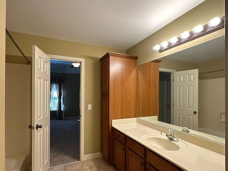 10135 Ridgewood Oak Dr — Photo 29