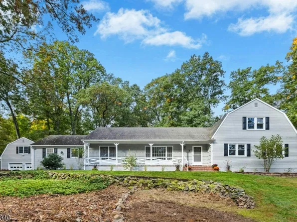 5 Casale Dr, Warren Twp., NJ 07059