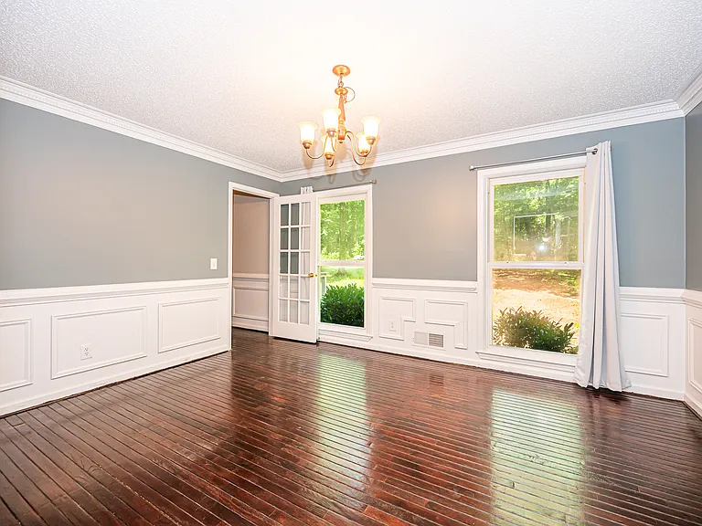 520 Arnold Rd — Photo 6