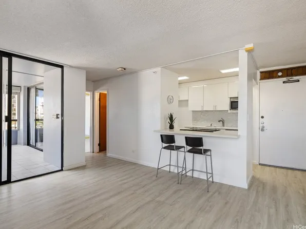 2100 Date St APT 706, Honolulu, HI 96826