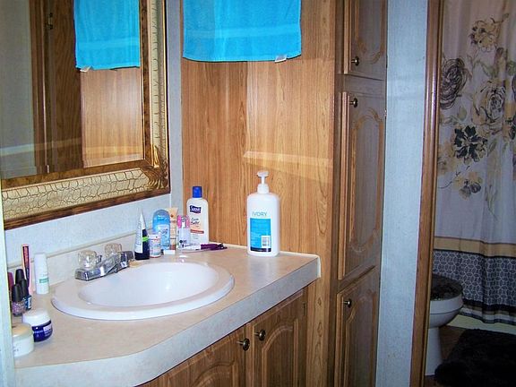 Outer Bath Master Bedroom