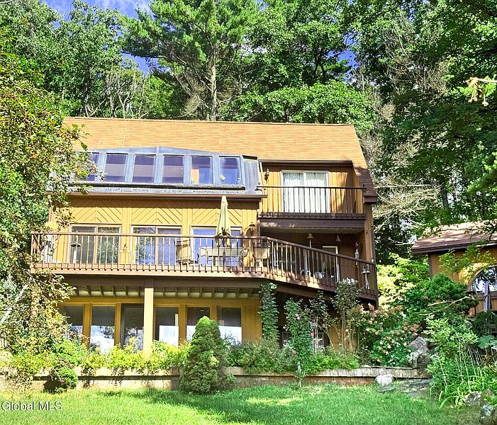 2nd image of 49 Wonderview Lane