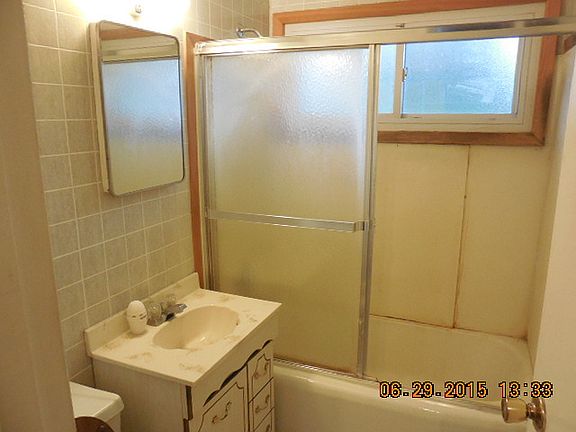 4th image of 371 Blackhawk Dr