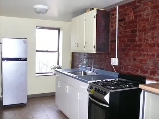 Rented by Citi Habitats | media 36