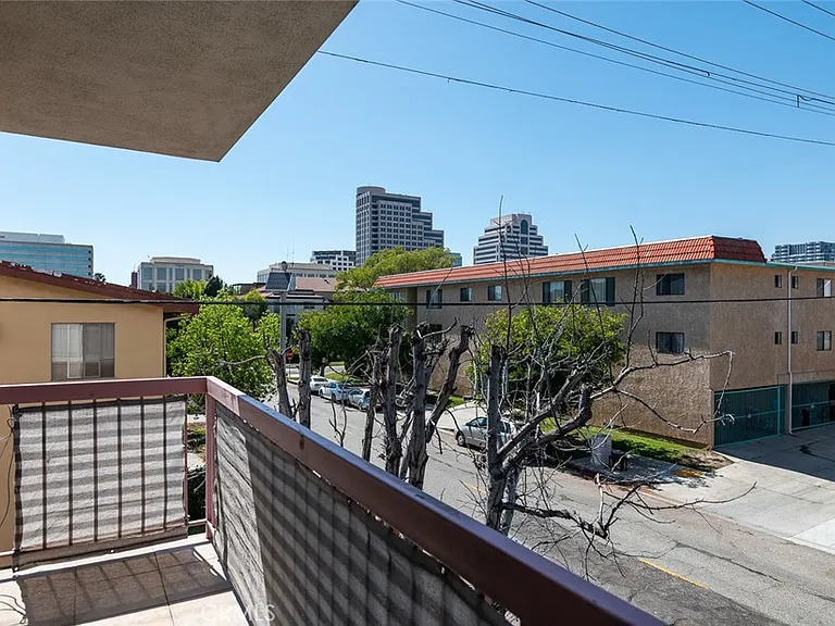 345 N Jackson St #205 — Photo 20