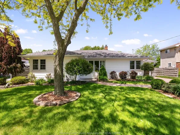 108 Erie St S #&-105, Chatham Kent, ON N0P 2P0