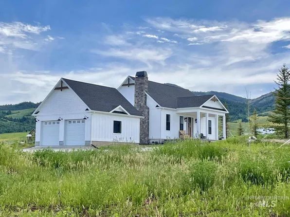 432 Velvet Rub Rd, Malad City, ID 83252
