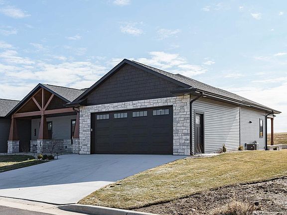 3rd image of 353 Ridge View Drive #11