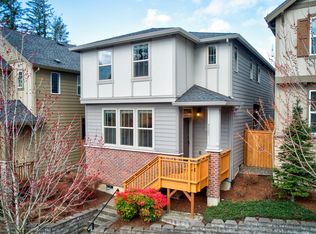 9323 SW Chopin Ln, Portland, OR 97225