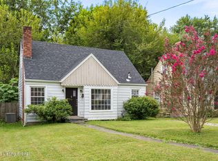 3936 Kennison Ave, Saint Matthews, KY 40207