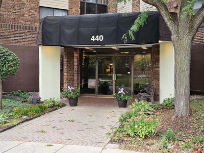 440 Raintree Ct Unit 2P, Glen Ellyn, IL, 60137