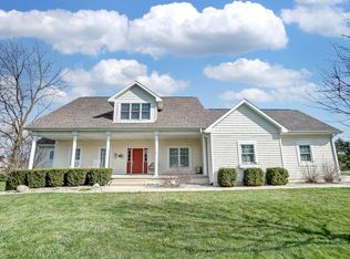 2550 S Paxton Dr, Warsaw, IN