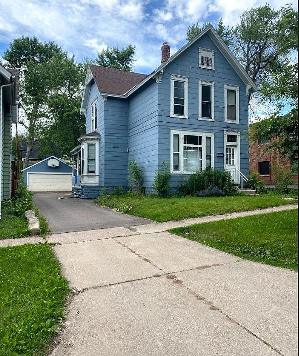 1st image of 697 Euclid St